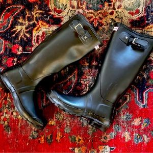 Hunter Rain Boots Men’s Size 9  Worn Once excellent Condition QE2 Stamp